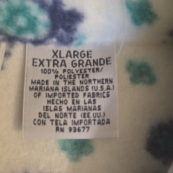 Cabin Creek Winter Floral Fleece in Blue and Green - Picture 12 of 15